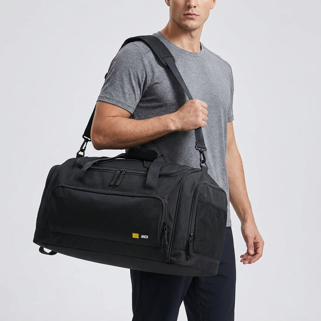 Grote 60L duffeltas/reistas met meerdere vakken, perfect voor sportkleding of weekendtrip benodigdheden.