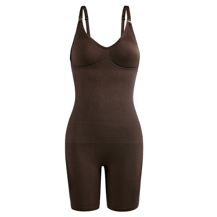 Dames shapewear bodysuit in beige, zorgt voor een slanke taille en liftend silhouet. Naadloze, figuurvormende onderkleding.