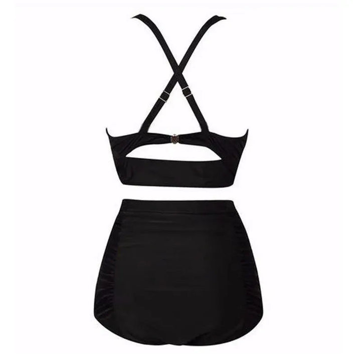 Flatterende dames zwarte bikini set met haltertop en hoge taille broekje voor een chique zomerlook.