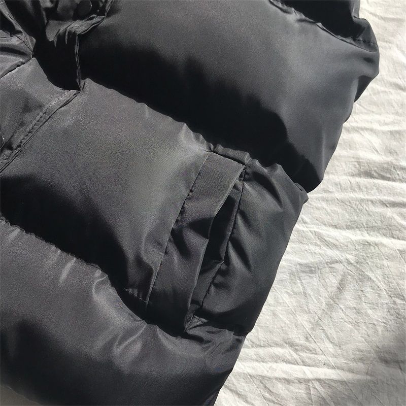 Zwarte mouwloze bodywarmer Bo voor dames, stijlvol en praktisch. Perfecte lente- of herfstjas.