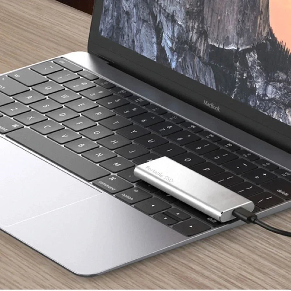 Externe harddisk 4TB USB-C, betrouwbare oplossing voor veilige en snelle draagbare opslag.