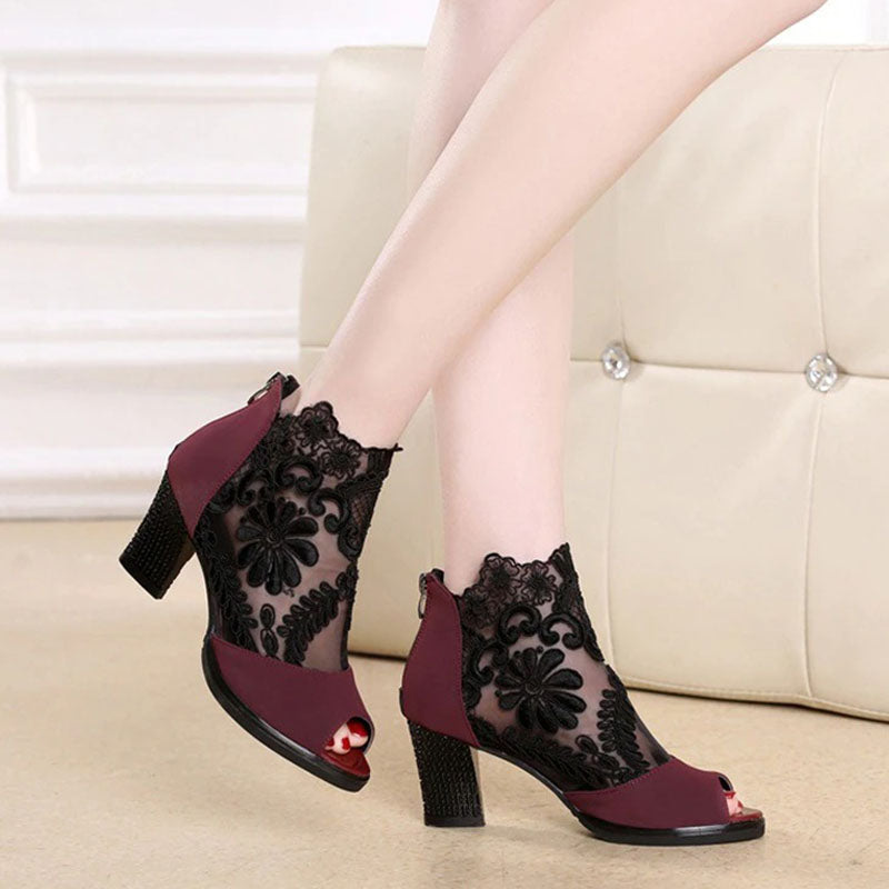 Dames bloemenhakken van Flower Heels™, elegant en comfortabel, geschikt voor elke chique gelegenheid.