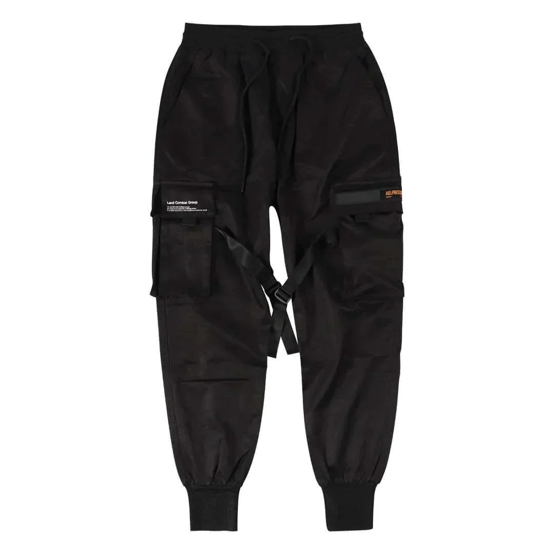 Zwarte heren hip-hop cargobroek 'Dante' met meerdere zakken voor urban streetwear look en comfort.