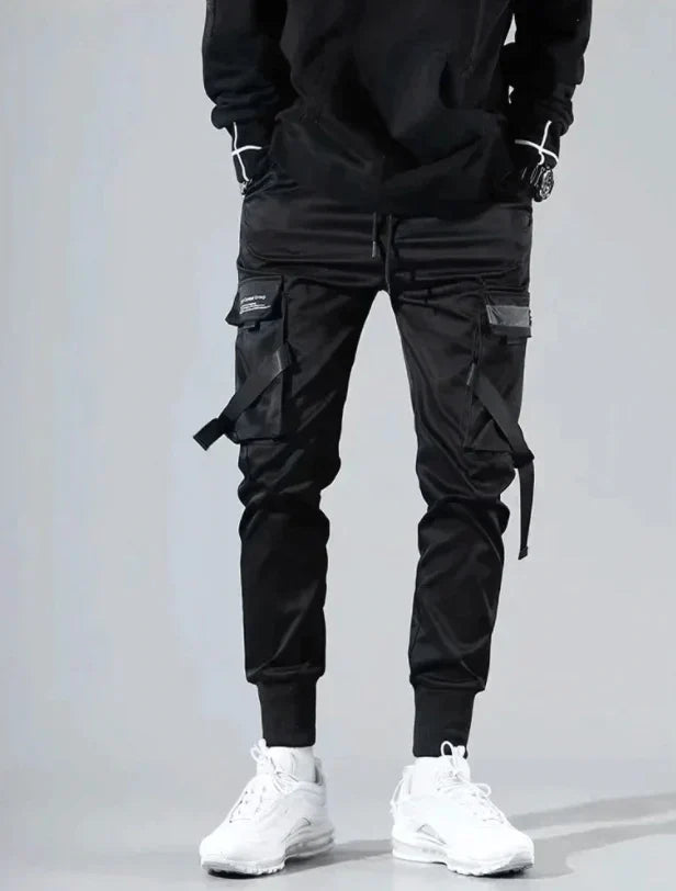 Hip-hop heren cargobroek 'Dante' met ruime zakken, comfortabele pasvorm voor de moderne man.