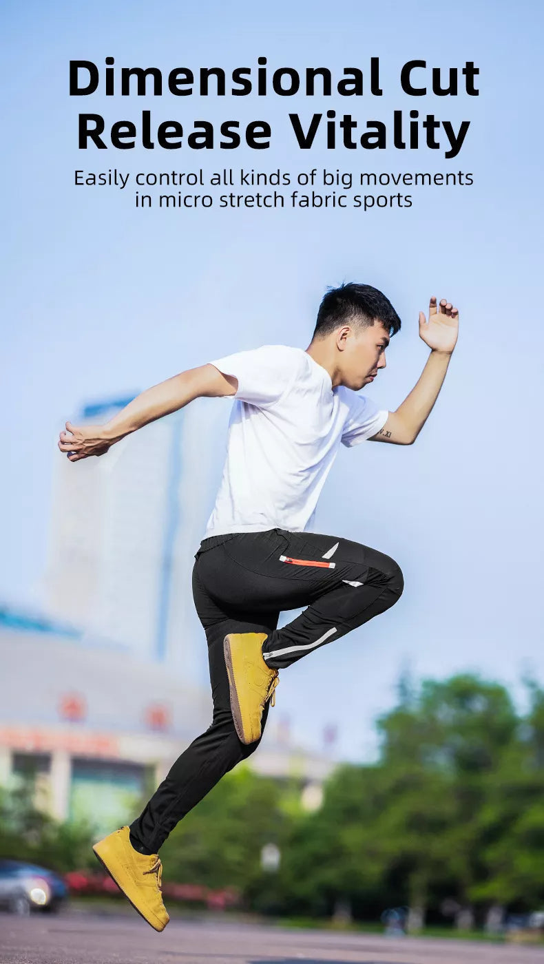 Elastische & ademende herenfietsbroek in zwart, met optimale pasvorm voor comfortabele sportprestaties.