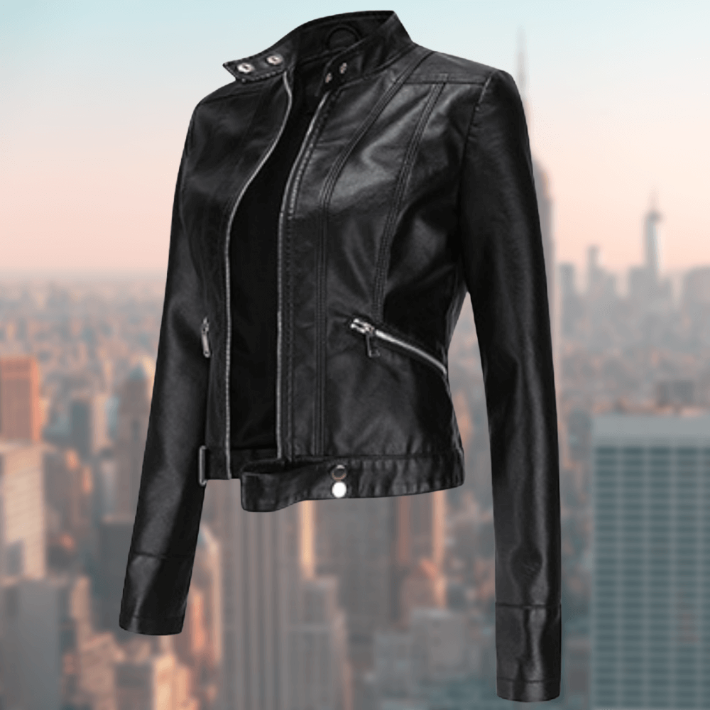 Trendy damesjas van JaquelinesJacket. Stijlvol en veelzijdig jack, ideaal voor diverse outfits en mode.
