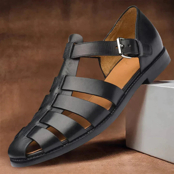 Zwarte leren Dax herensandalen, ideaal voor comfort en grip. Stijlvolle zomerschoenen voor casual dagelijks gebruik.
