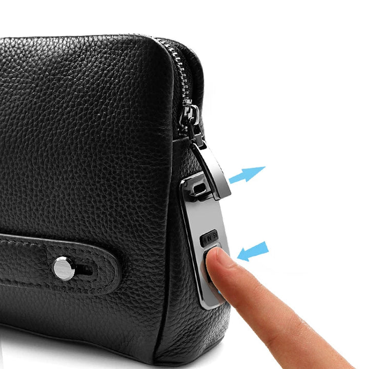 Anti-diefstal heren tas van zwart leer met biometrisch vingerafdrukslot, perfect voor zakelijk gebruik of reizen.