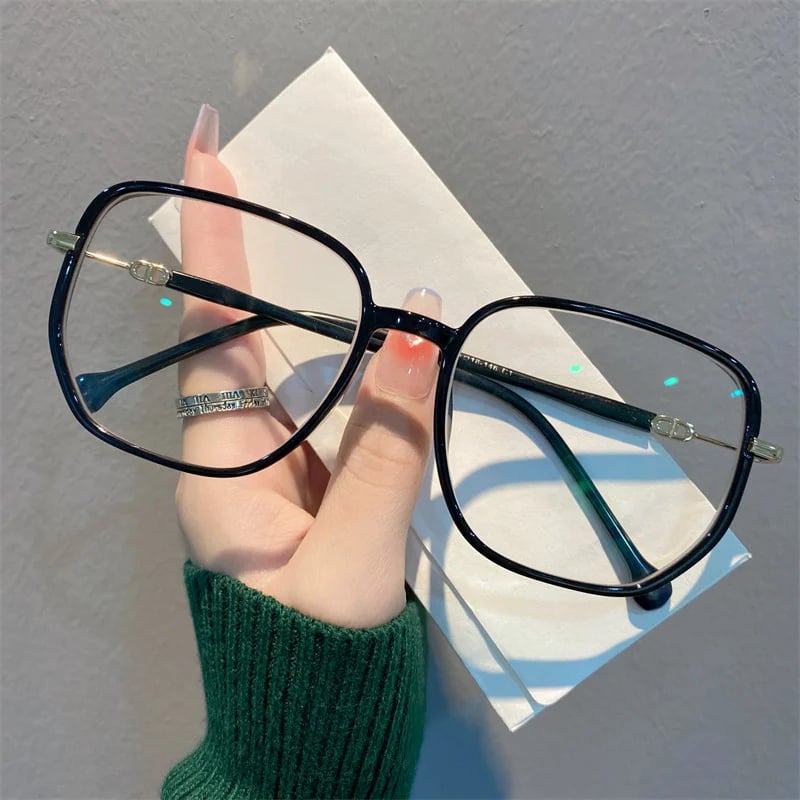 Lichtgewicht Livia unisex leesbril, multifocaal met anti-blauw licht, voor langdurig draagcomfort.