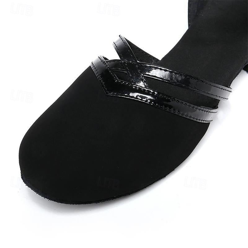 Dames moderne dansschoenen met flexibele zool en lage hak, voor optimale grip en bewegingsvrijheid op de dansvloer.