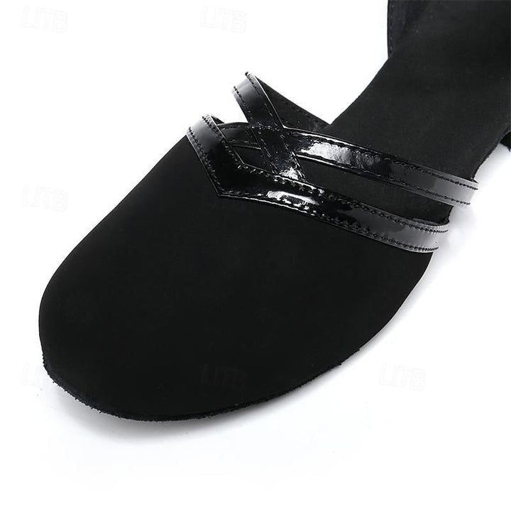 Dames moderne dansschoenen met flexibele zool en lage hak, voor optimale grip en bewegingsvrijheid op de dansvloer.