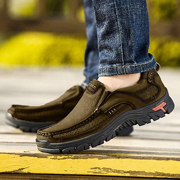 Orthopedische heren wandelschoenen, speciaal voor langdurig comfort en optimale voetondersteuning.