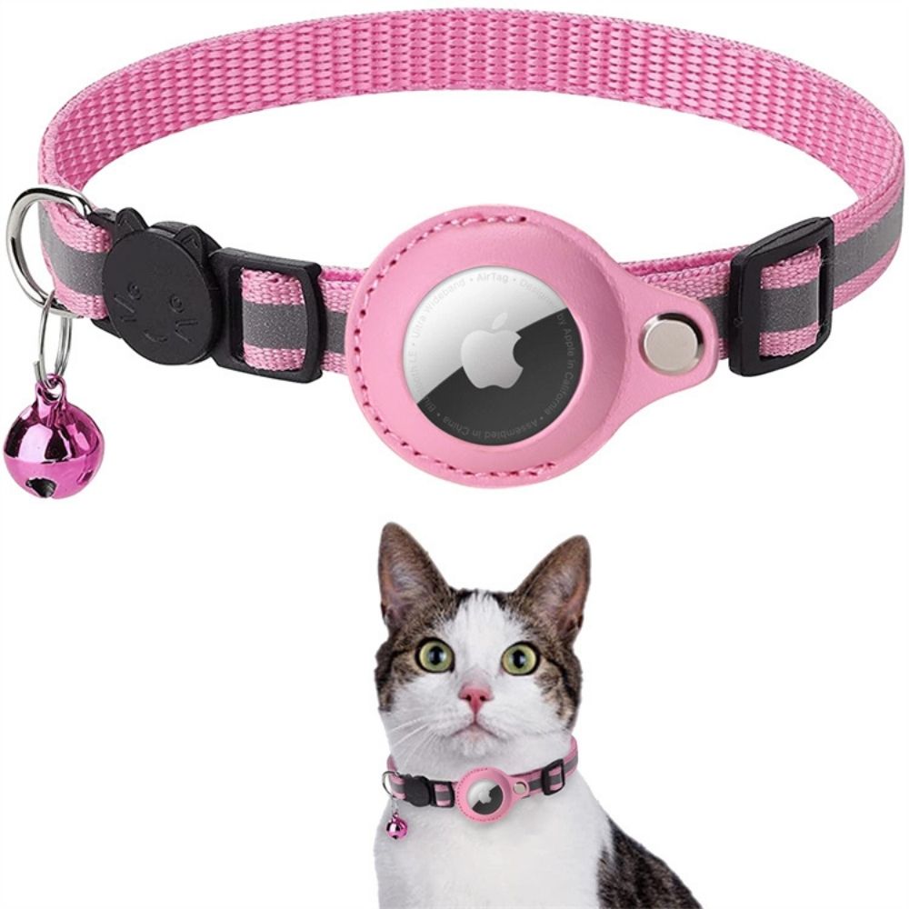 Reflecterende kattenhalsband met GPS houder, essentieel voor de veiligheid van buitenkatten.