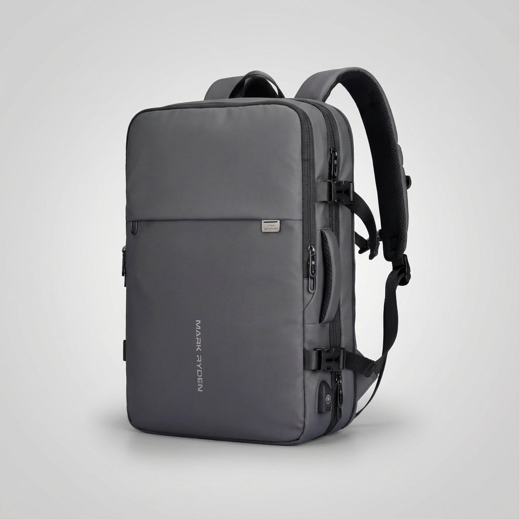 Zij-aanzicht van de Safepackr uitbreidbare backpack, toont extra volume voor al je reisbenodigdheden.