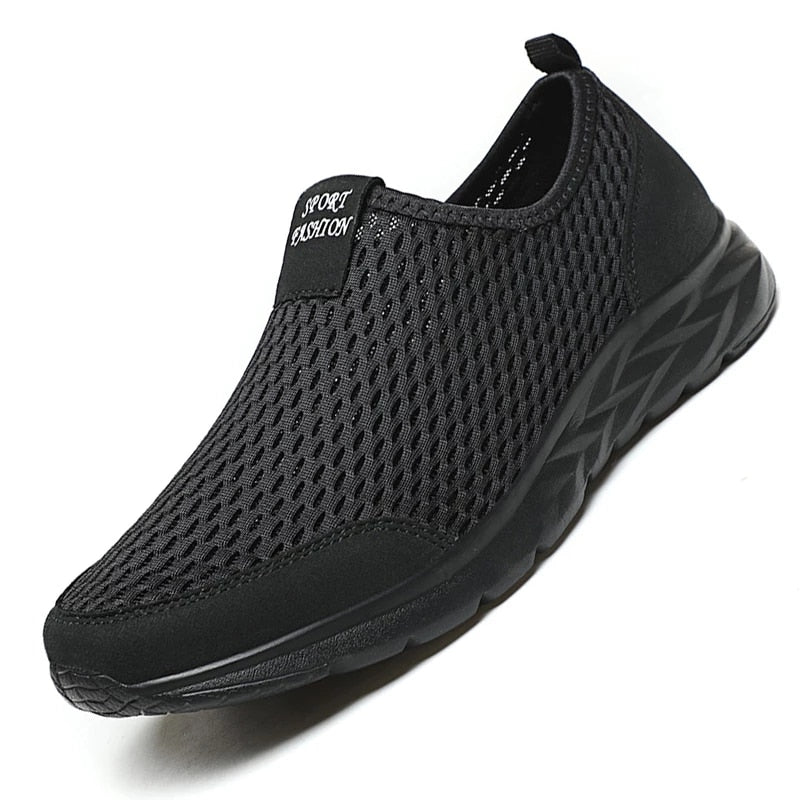 Zwarte Ualy unisex sneakers, sportief & comfortabel, perfect voor dames en heren bij dagelijks gebruik.