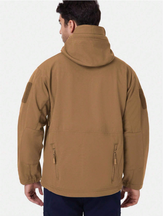 Elastische tailleband en comfortabele pasvorm van de outdoor broek.